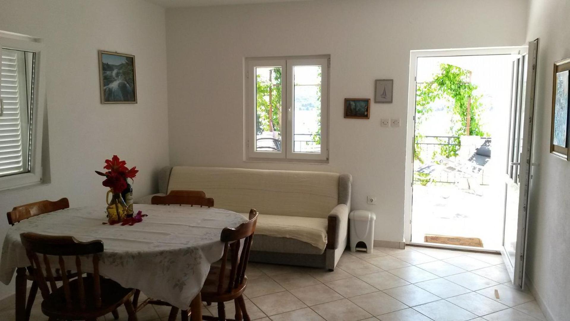 Apartments Janja - Terrace Sea View Nečujam Eksteriør billede